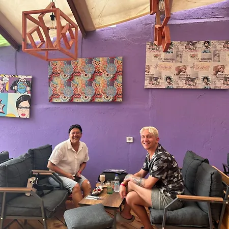 A07 Хостел Алания