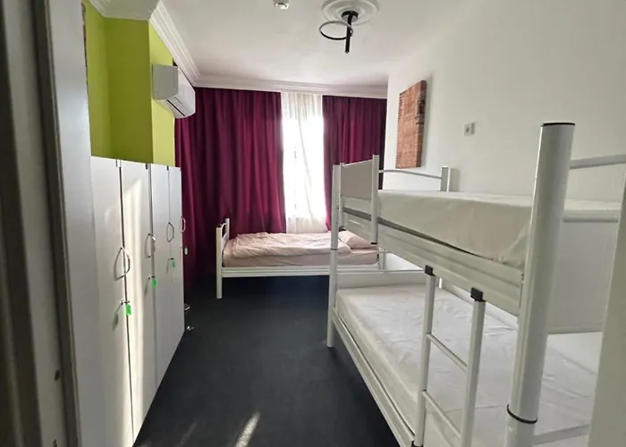 A07 Hostal *